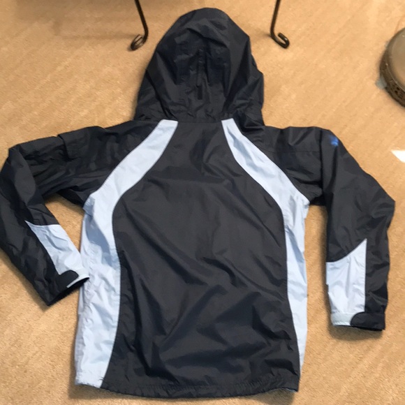 Columbia Omni-tech rain jacket - Picture 5 of 8